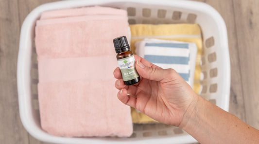 Essential Oils and Laundry: DIY Dryer Sheets & Linen Spray