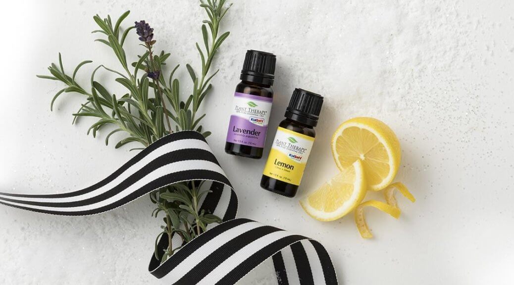 Benefits and Uses for Lavender and Lemon Essential Oils