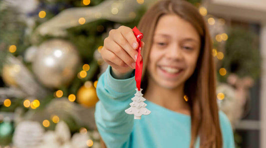 Passive Essential Oil Diffusion Hacks for the Holidays